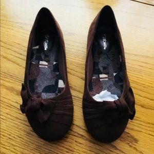 Hotcakes brown flats